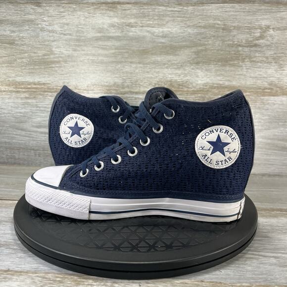 Converse Women's Chuck Taylor All Star Lux Blue Hidden Wedge Sneakers Size 9 - Picture 1 of 9